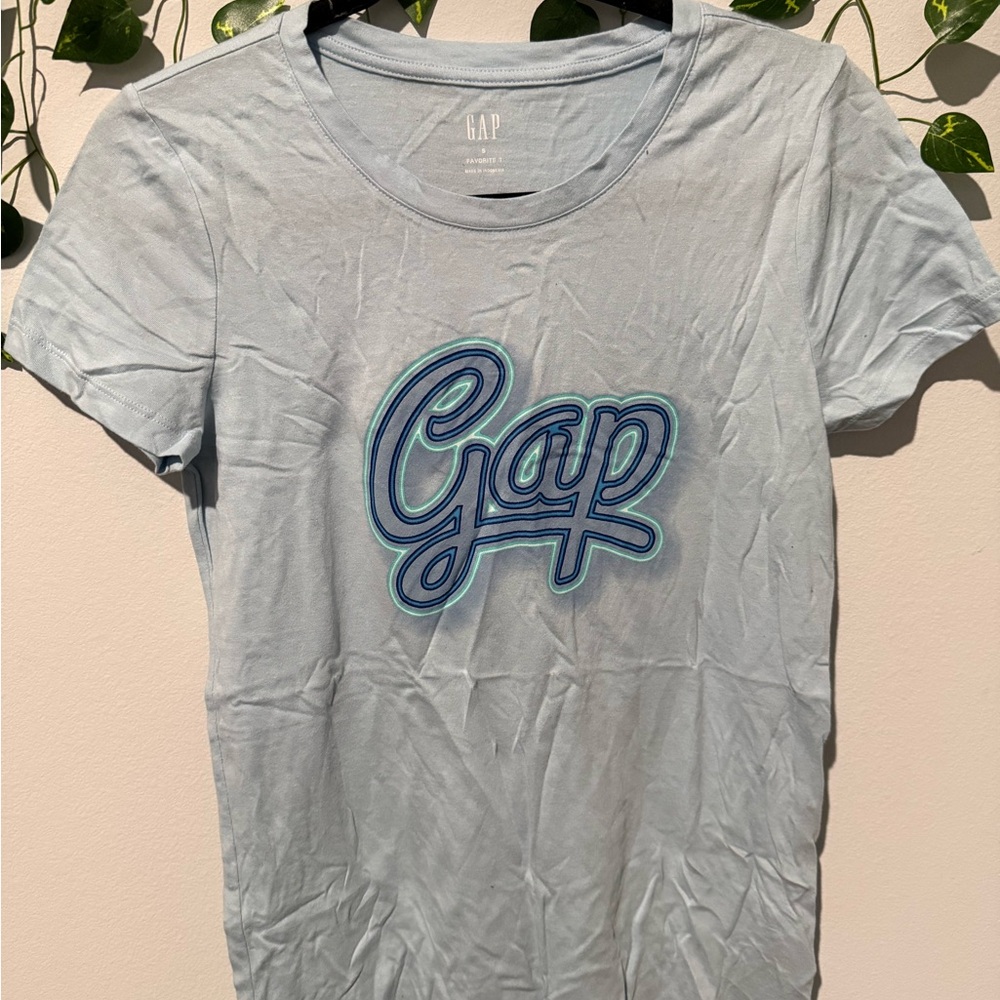 GAP Light Blue Graphic T-Shirt NWOT
